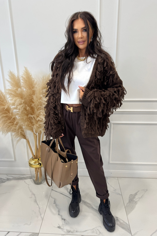 Sweter z ozdobnymi frędzlami Nari czekoladowy 06