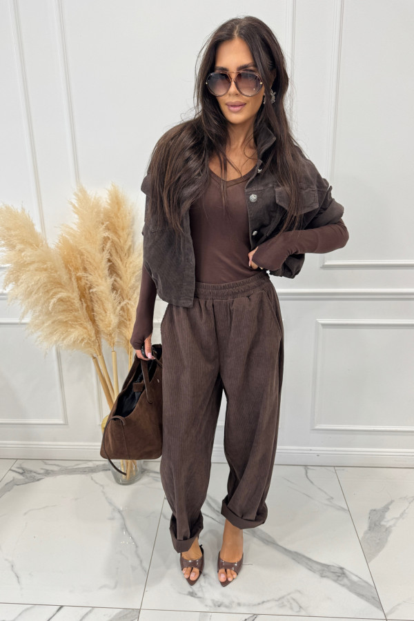 Spodnie sztruksowe na gumce z kieszeniami czekoladowe BARTI 52