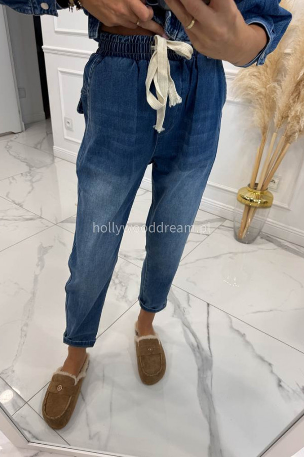 Spodnie jeans z niskim krokiem i gumką w talii niebieskie Jack 52