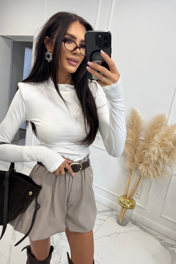 Bluzka z golfem i poduszkami na ramionach biała DOMINICA 131