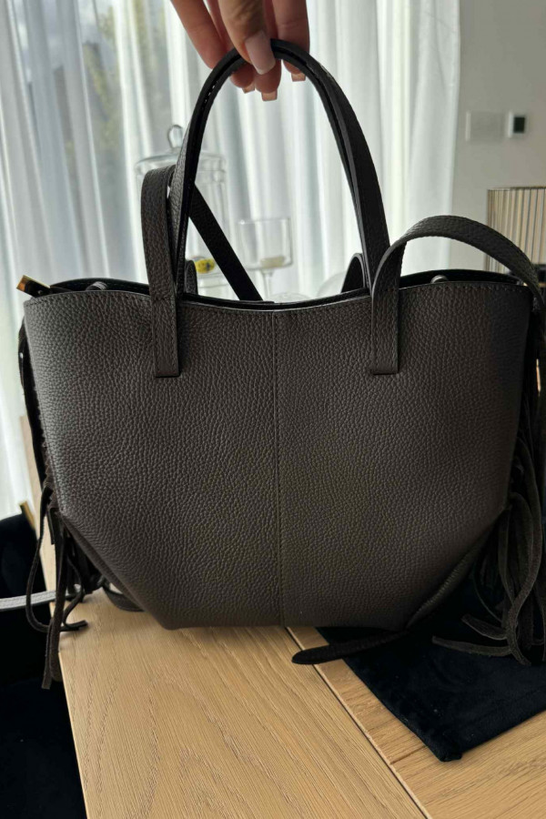 Torebka mała skórzana z frędzlami brązowa Nita