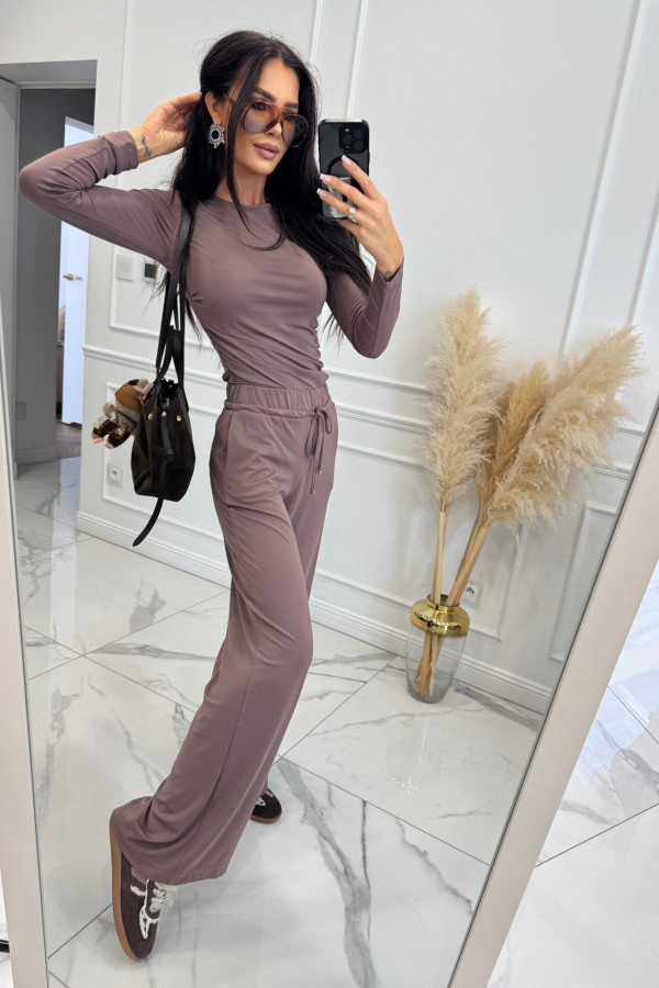 Ciemno beżowy komplet z lejącego materiału bluzka z drapowaniem+spodnie SHAKIRA 121