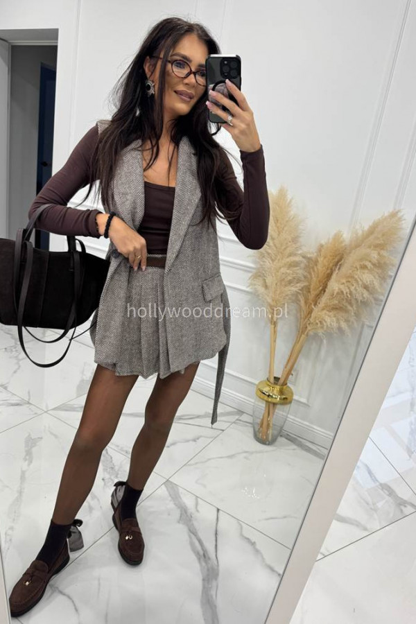 Czekoladowo-kremowa kamizelka w jodełkę z paskiem SEWEK 19