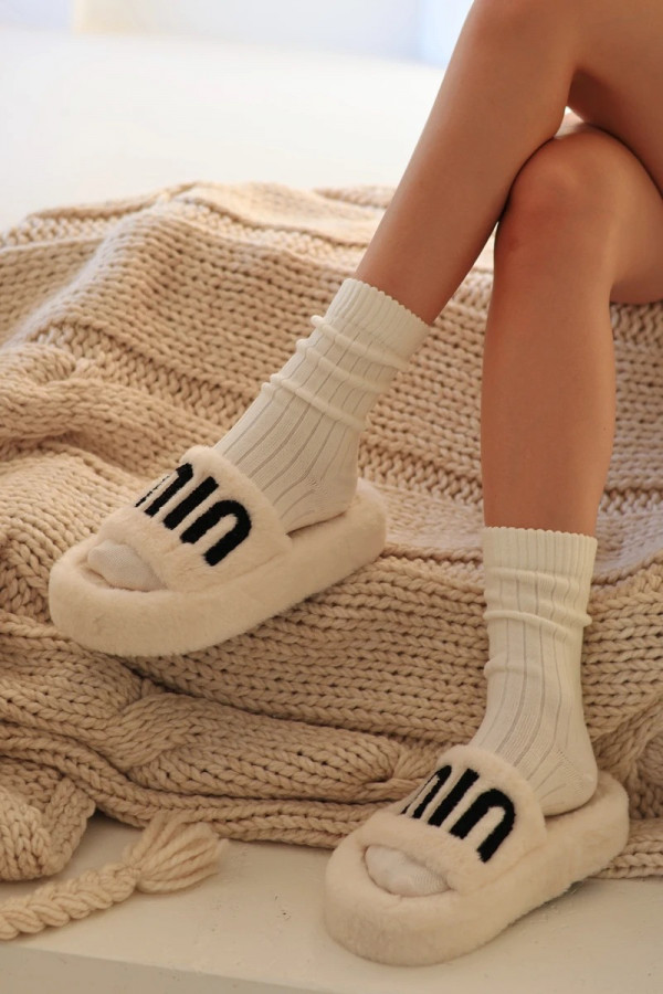 Białe skarpety z wełną Winter