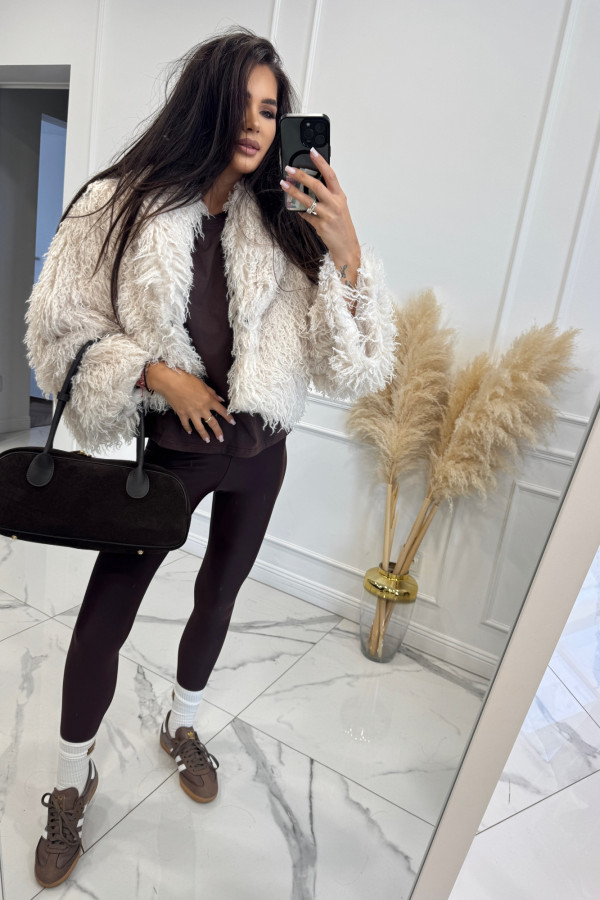 Białe futro karbowane LUKA 06