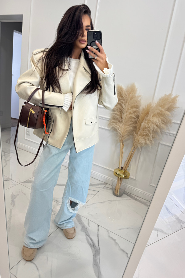 Kremowa kurtka oversize zapinana na zamek z kieszeniami, skóra węża KESJA 25