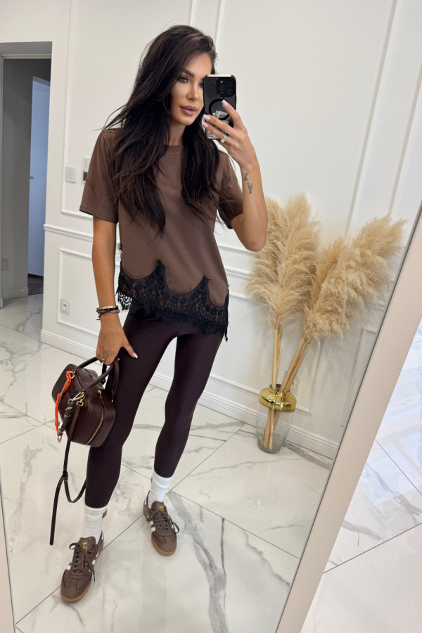 Czekoladowa bluzka bawełniana z koronową lamówką LILTH 06