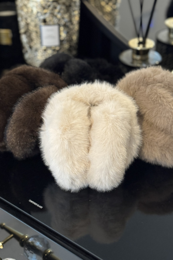 Kremowe nauszniki z futerkiem LIZZY 09