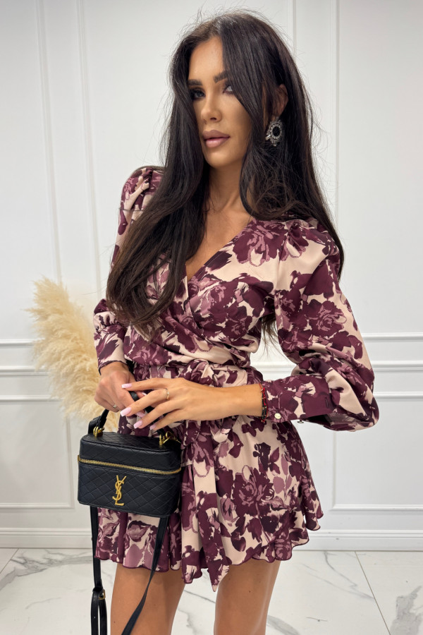 Beżowa sukienka mini kopertowa z wiązaniem w fioletowe kwiaty OREO 121