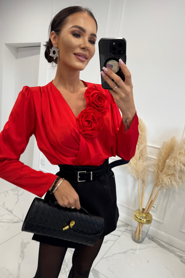 Czerwona koszula satynowa na zakładkę z ruchomymi różami AGNIESZKA 17